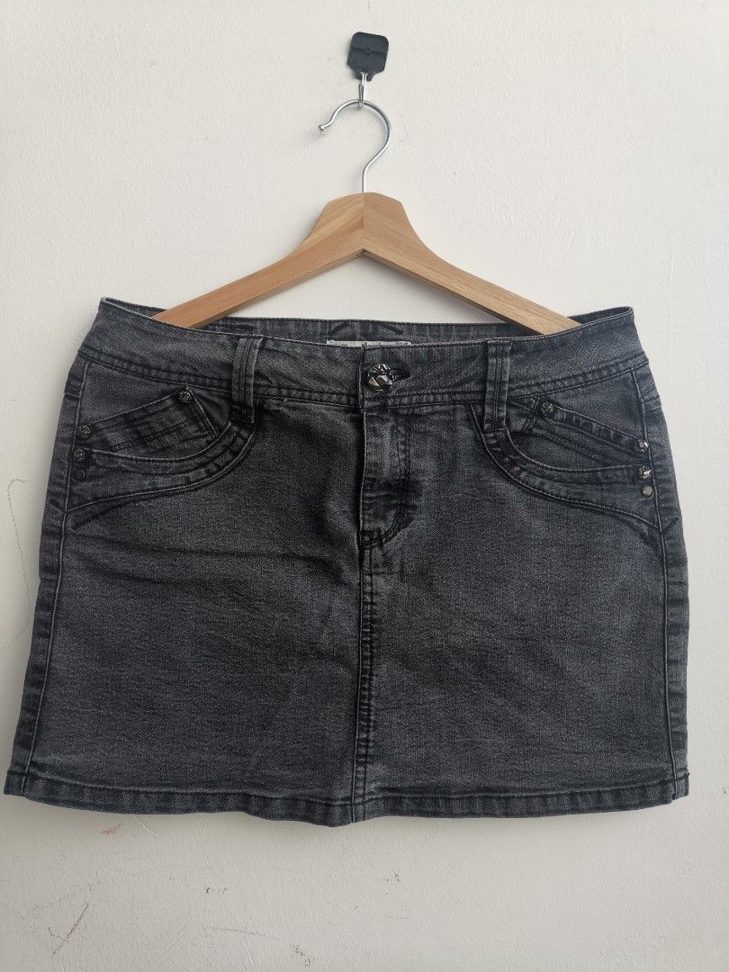 Dorothy perkins 2025 black denim skirt