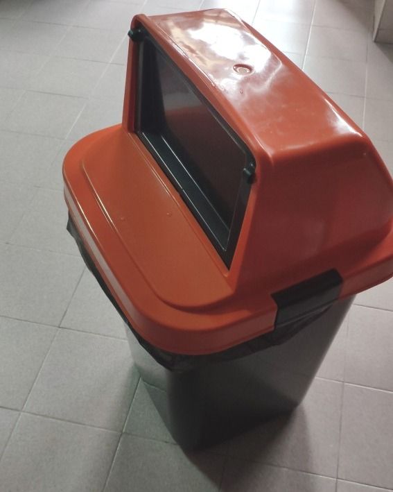 Dustbin with Flip Cover (10 Gallon), Furniture & Home Living, Furniture