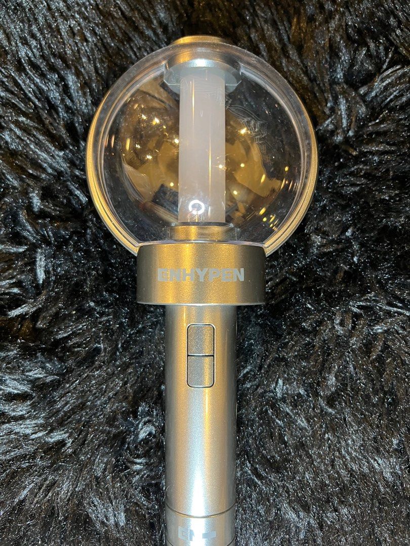 enhypen light stick, Hobbies & Toys, Collectibles & Memorabilia, Fan