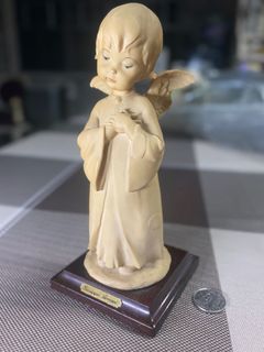 Giuseppe Armani little angel figurine (Italy) 7.75 inches