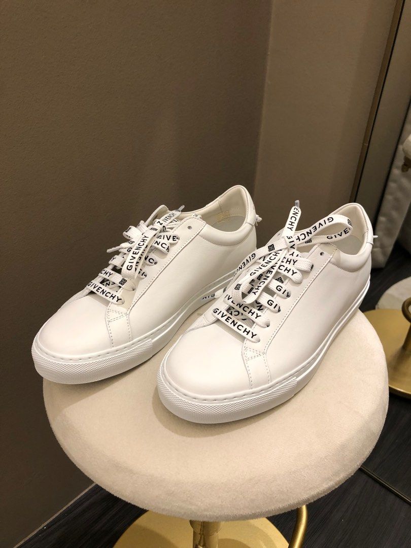 Givenchy urban discount