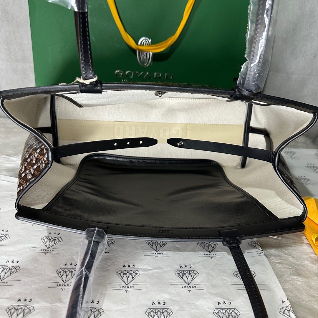 Brand New Goyard Bellechasse Tan and Black. 💖, Women's Fashion, Bags &  Wallets, Purses & Pouches on Carousell