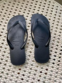 Black Havaianas Slippers