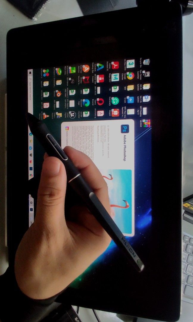 HUION KAMVAS PRO 13 (2.5K) Drawing Tablet (Category: Laptops & Notebooks) located in Lipa City. Submitted by b.jayson (Listing ID 1218253744, Image 3). Description: HUION KAMVAS PRO 13 2.5K Drawing Tablet with Fully Laminated Screen ~100% Working ~Walang gasgas ang screen ~Complete accessories ~Bought last year, 2022; Used for a month only. ~Selling Price: P16,500 ~Original Price: 22,999 (from certified shopee mall ) ~Other shop's price: 33k+ ~Ve
