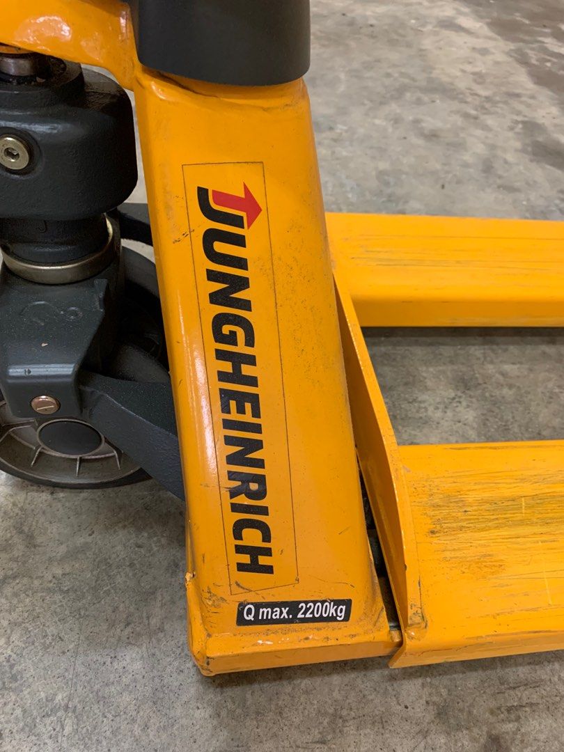 Jungheinrich Pallet Jack with Weighing Scale, Everything Else on Carousell
