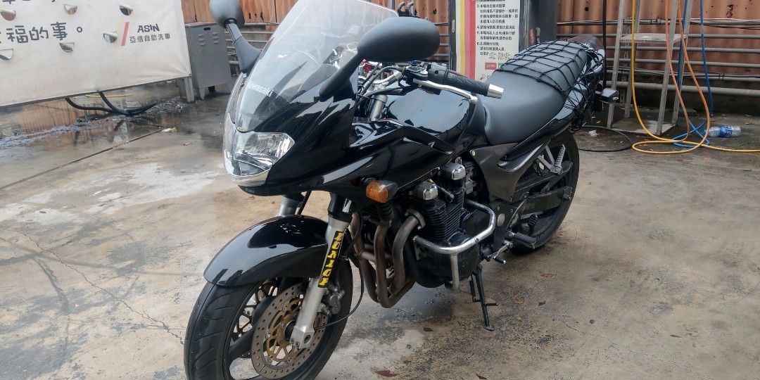 バイクカワサキ ZR-7 部品取り車 - 車体