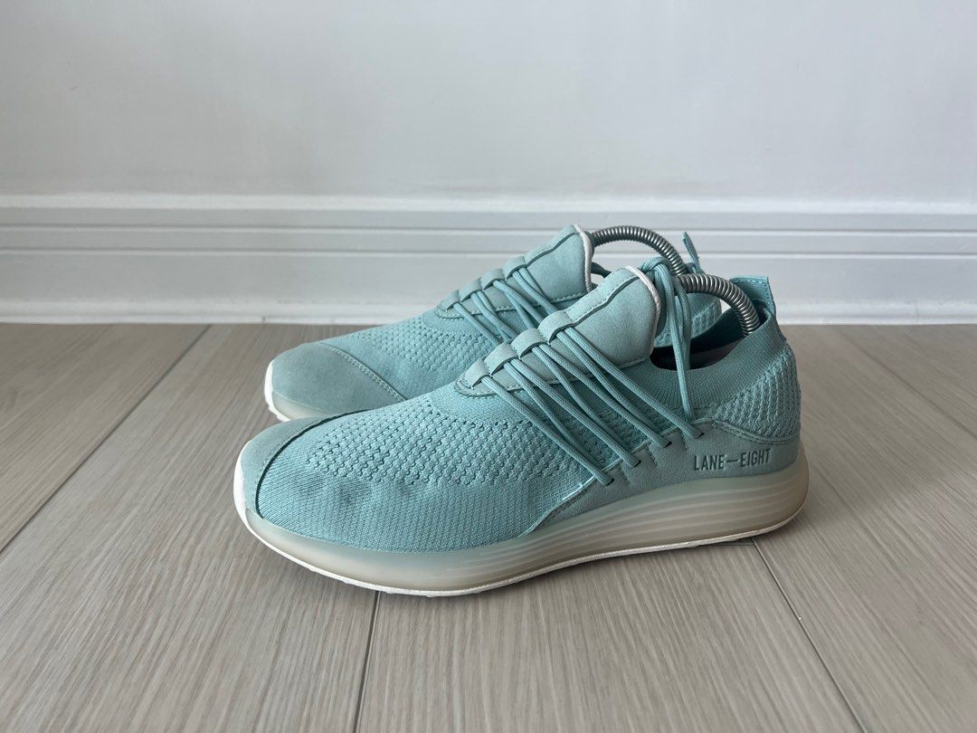 Lane eight sneakers/ yoga/ workout shoes, 男裝, 鞋, 波鞋- Carousell