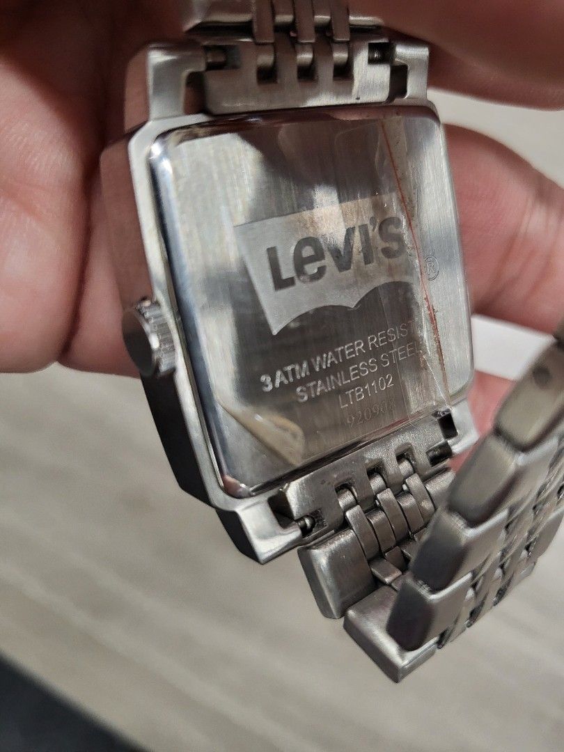 Levis wrist watch price new arrivals
