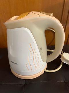Like New Philips Electric Kettle