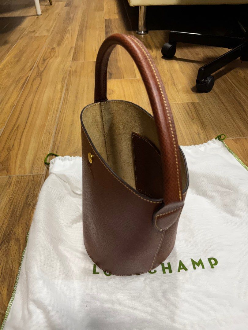 Longchamp the Épure: A Bucket Bag for Your Bucket List