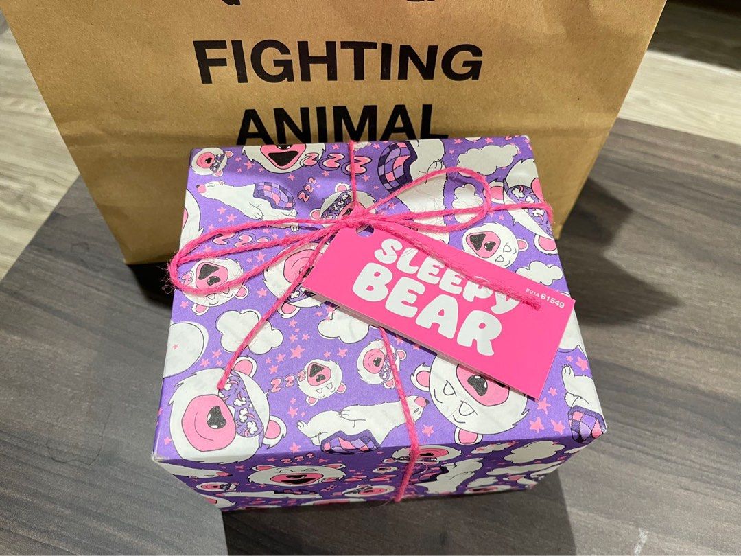 Lush sleepy bear gift set, Beauty & Personal Care, Bath & Body, Bath on Carousell