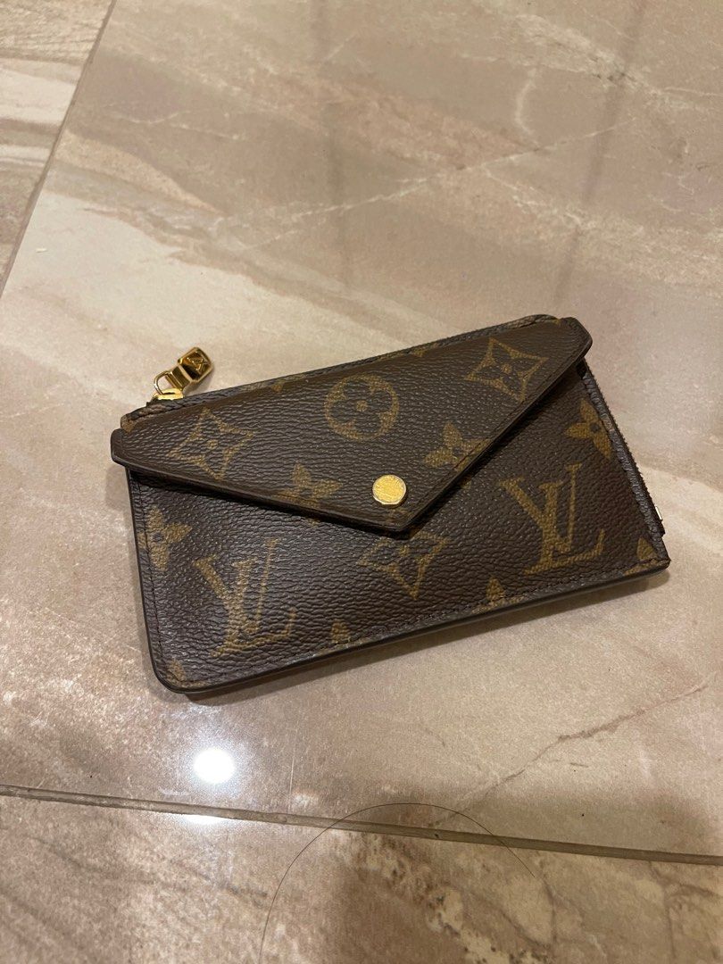 Reply to @sabreen_bains here's the wallet #louisvuitton #cardholder #