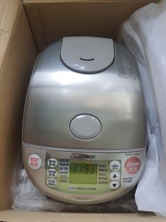 （分類：）位於 。 由 vincentsham 提交（商品編號 1218223513，圖片 1）。簡介： 。
