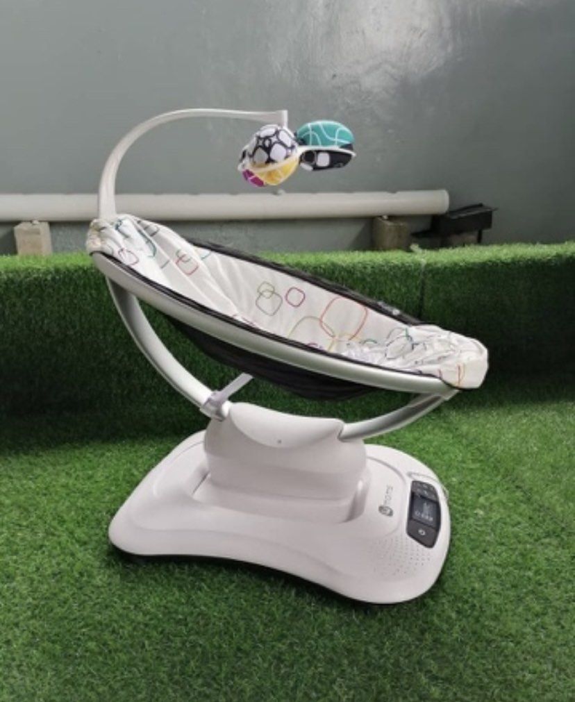 MAMAROO 4.0 SWING, Babies & Kids, Baby Nursery & Kids Furniture, Cots