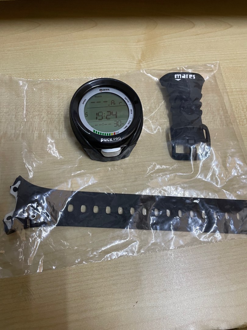 Mares Dive Computer Puck Pro (Black), Sports Equipment, Other Sports