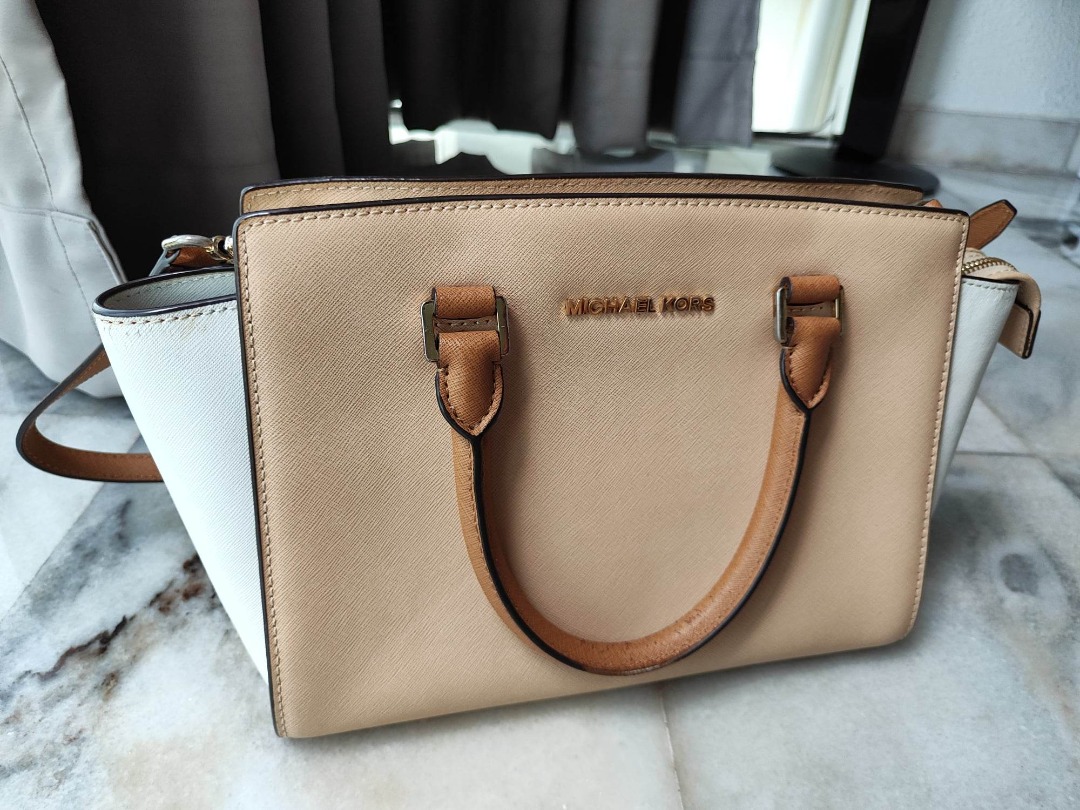 Michael Kors - Women Handbag, Luxury, Bags & Wallets on Carousell