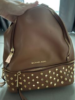 (Category: ) located in . Submitted by closet_haven (Listing ID 1218378708, Image 1). Description: .