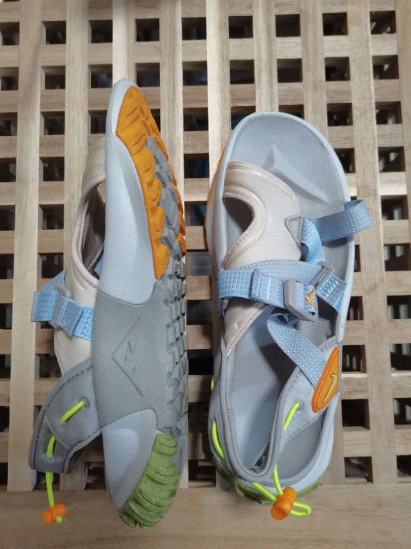 Nike trekking deals sandals