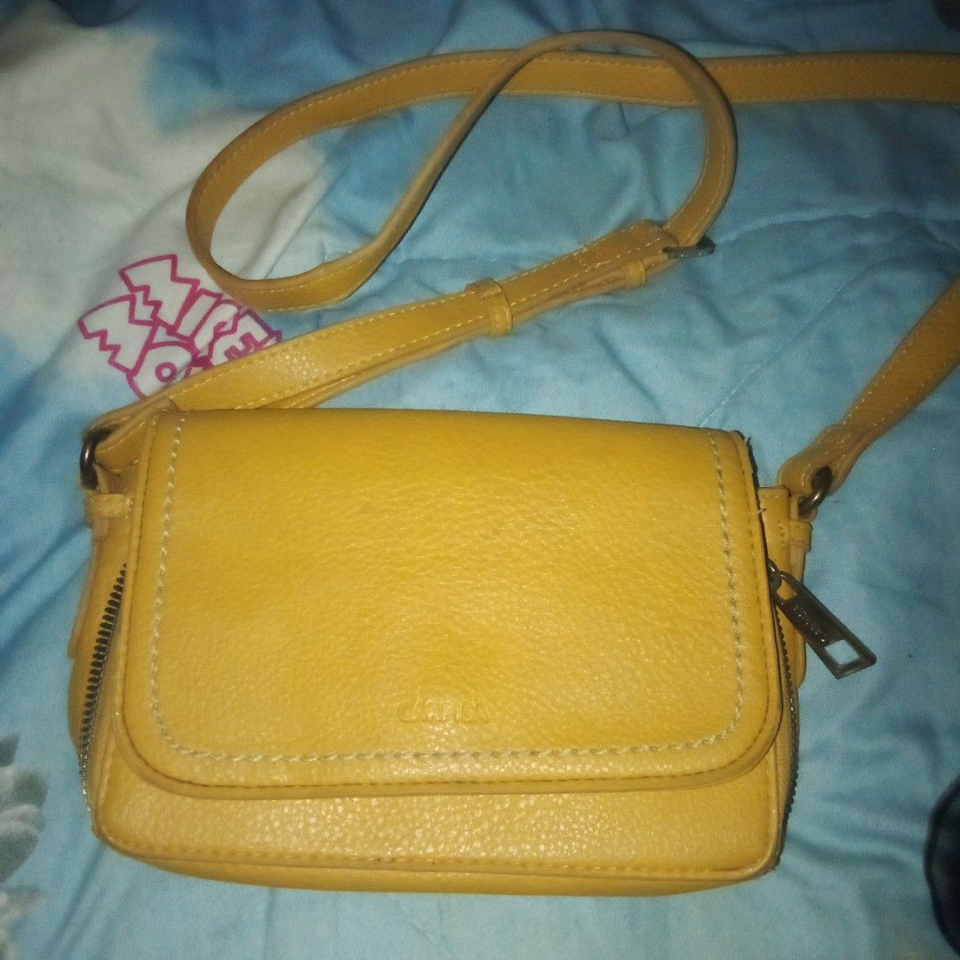 Carpisa sling bag store