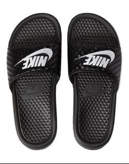 Original Nike Women’s Black Slip-On Slides Slippers Size 8