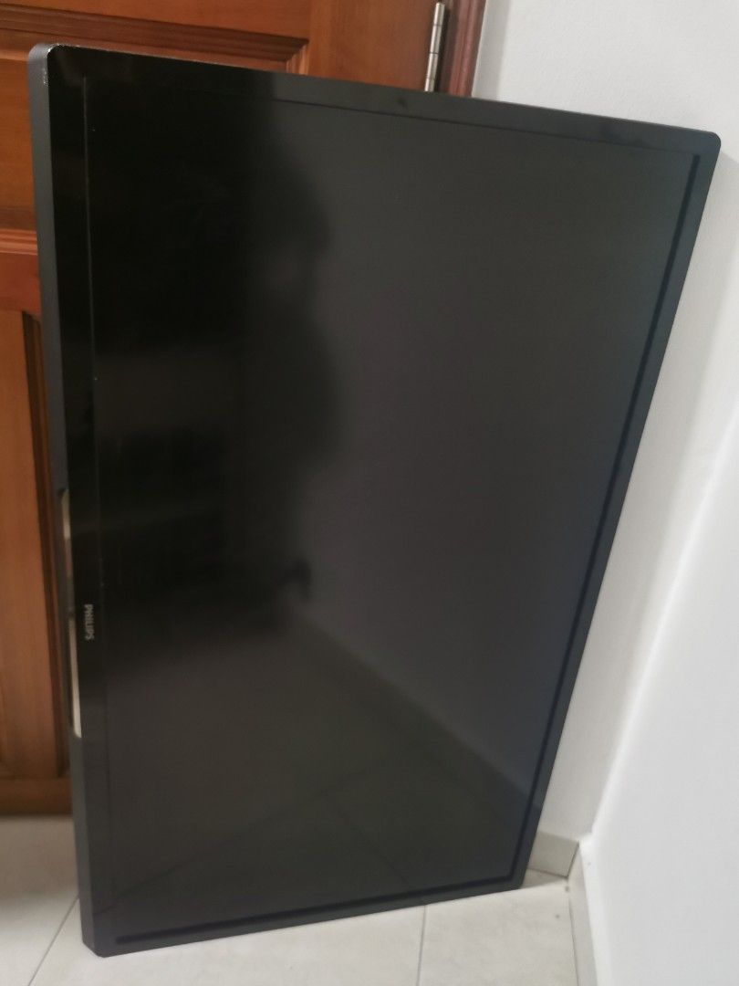 Philips 42" LED Smart TV 42PFL4007H/12, TV & Home Appliances, TV ...