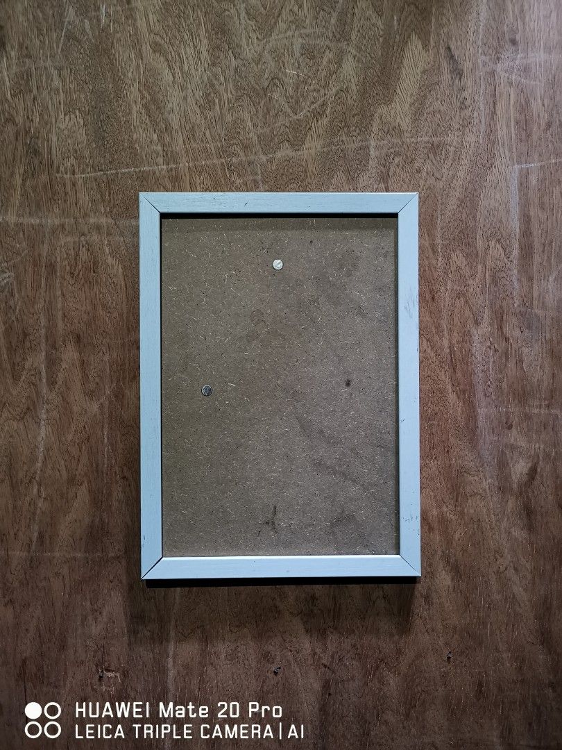 Picture Frame available (sample picture only) on Carousell