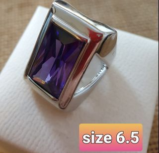 Preloved & Lightly Used Denni Ring
