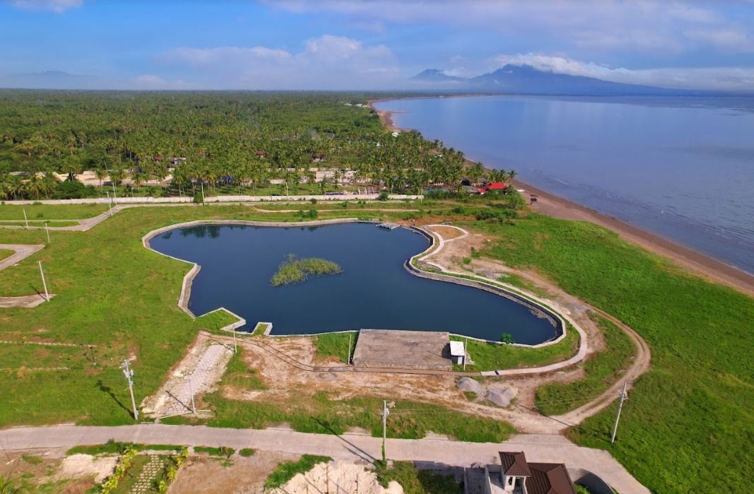 4 BR Staycation for sale at Seafront Residences RFO 279sqm Beachfront