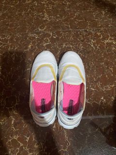 (Category: ) located in . Submitted by declutter.w.anna (Listing ID 1218205771, Image 1). Description: .