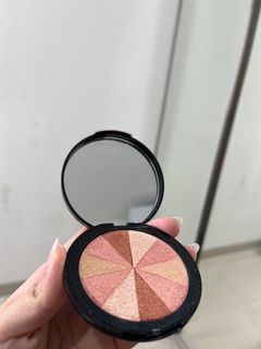 Soap & glory peach party illuminating blush