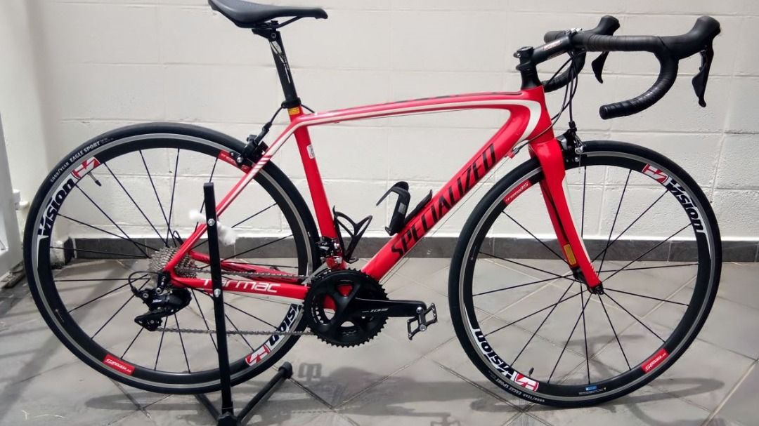 Specialized Tarmac Carbon Road Bike, Sports Equipment, Bicycles & Parts