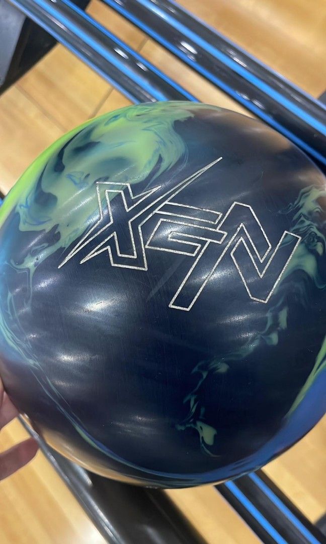 Supernova bowling ball, Sports Equipment, Sports & Games, Billiards