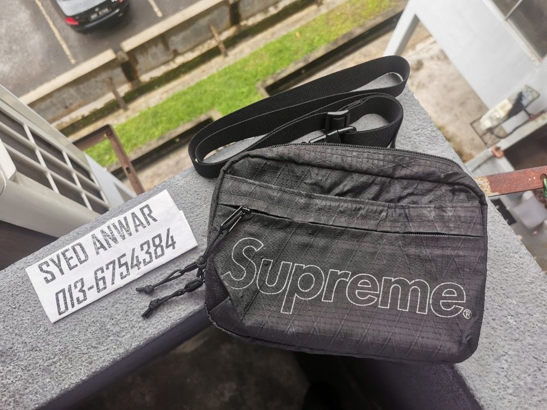 Supreme fw18 shoulder bag sale black