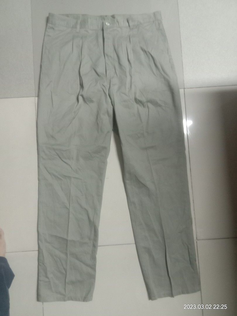 Timber creek by wrangler cotton pants 36x32, Men's Fashion, Bottoms, Chinos  on Carousell