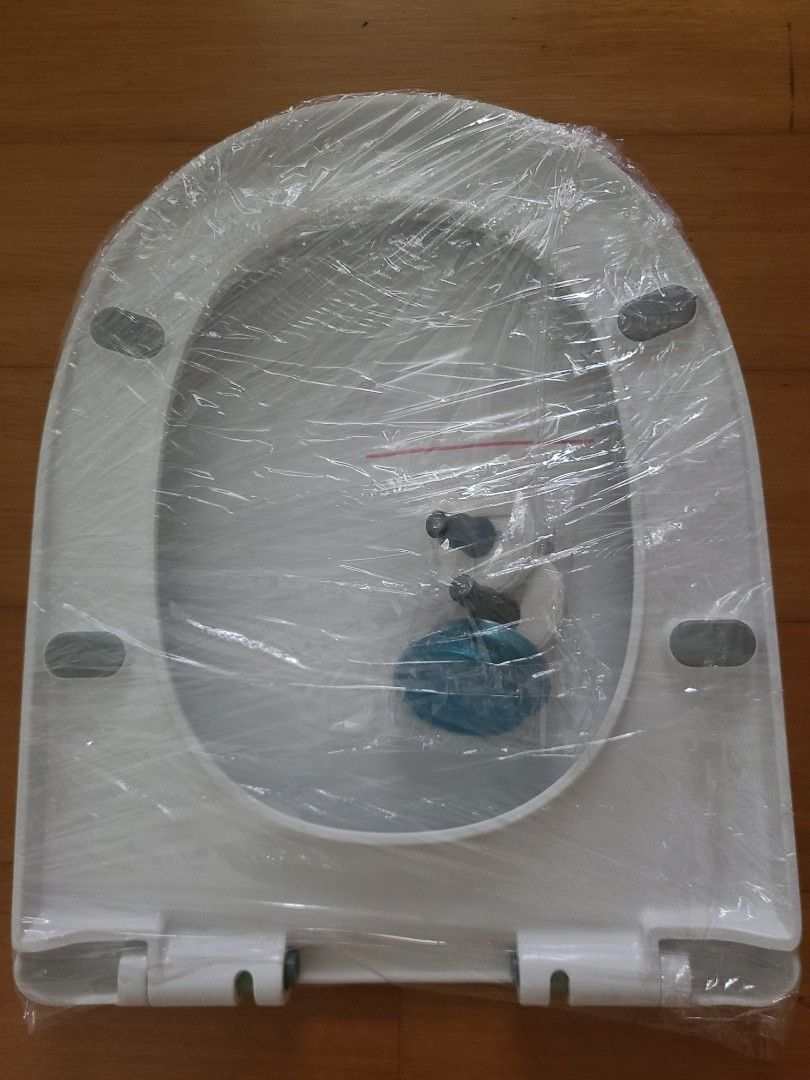 Toilet bowl cover, Babies & Kids, Bathing & Changing, Bathtub & Bath