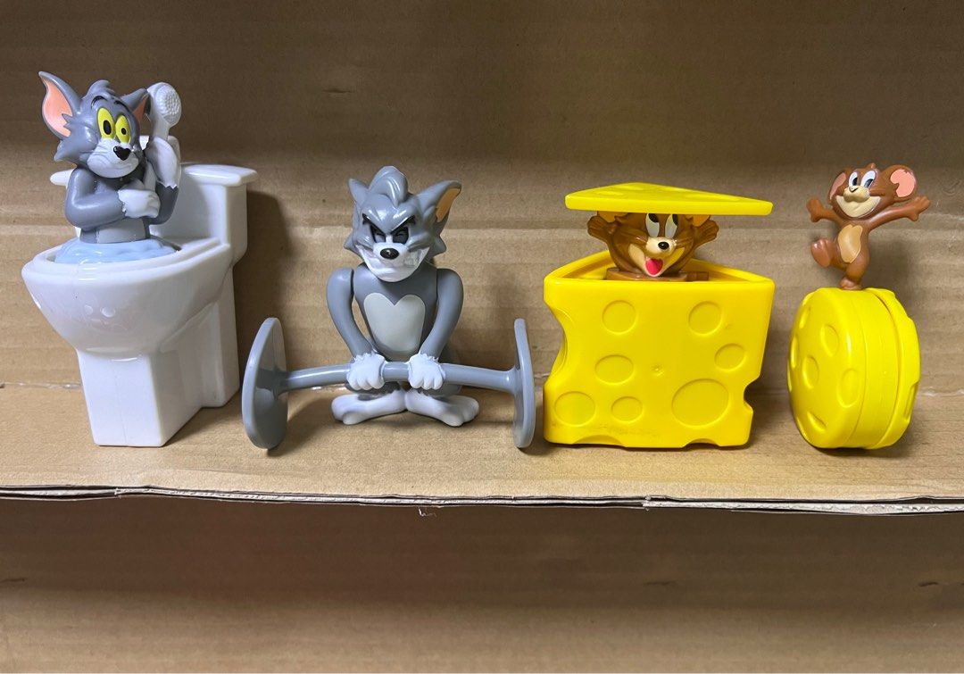 Tom and Jerry toy set, Hobbies & Toys, Toys & Games on Carousell