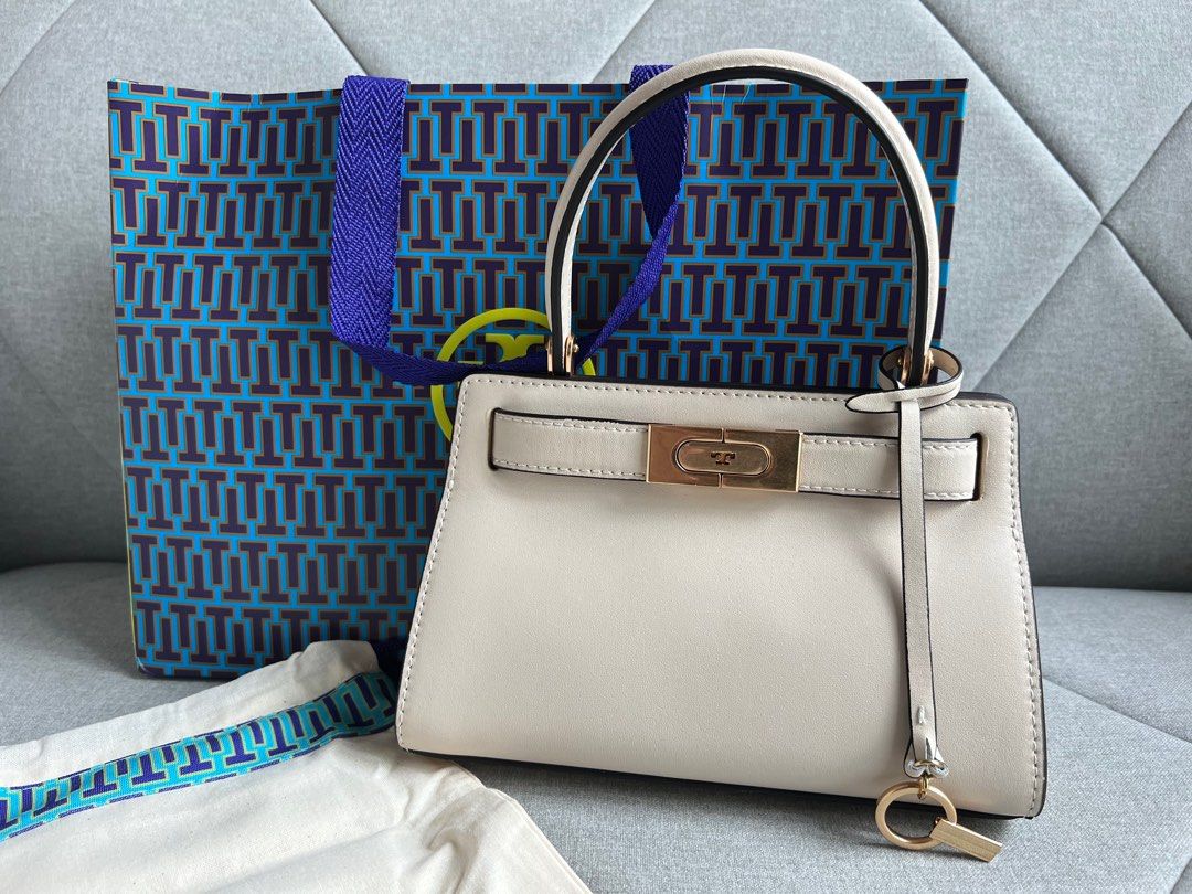 Tory Burch - Lee Radziwill Mini (Category: Luxury Bags & Wallets) located in Pasig City. Submitted by outletfindsbyara (Listing ID 1190384589, Image 1). Description: .
