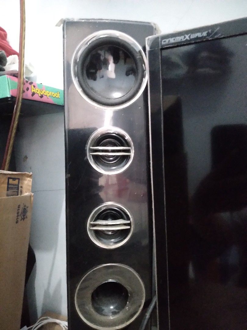 TV Polytron 32 inch Rusak, Elektronik, TV & Perlengkapan Hiburan di