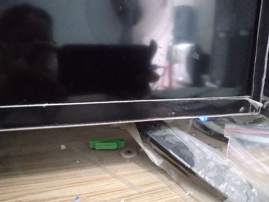 TV Polytron 32 inch Rusak, Elektronik, TV & Perlengkapan Hiburan di