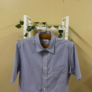 Uniqlo kemeja shortsleeves