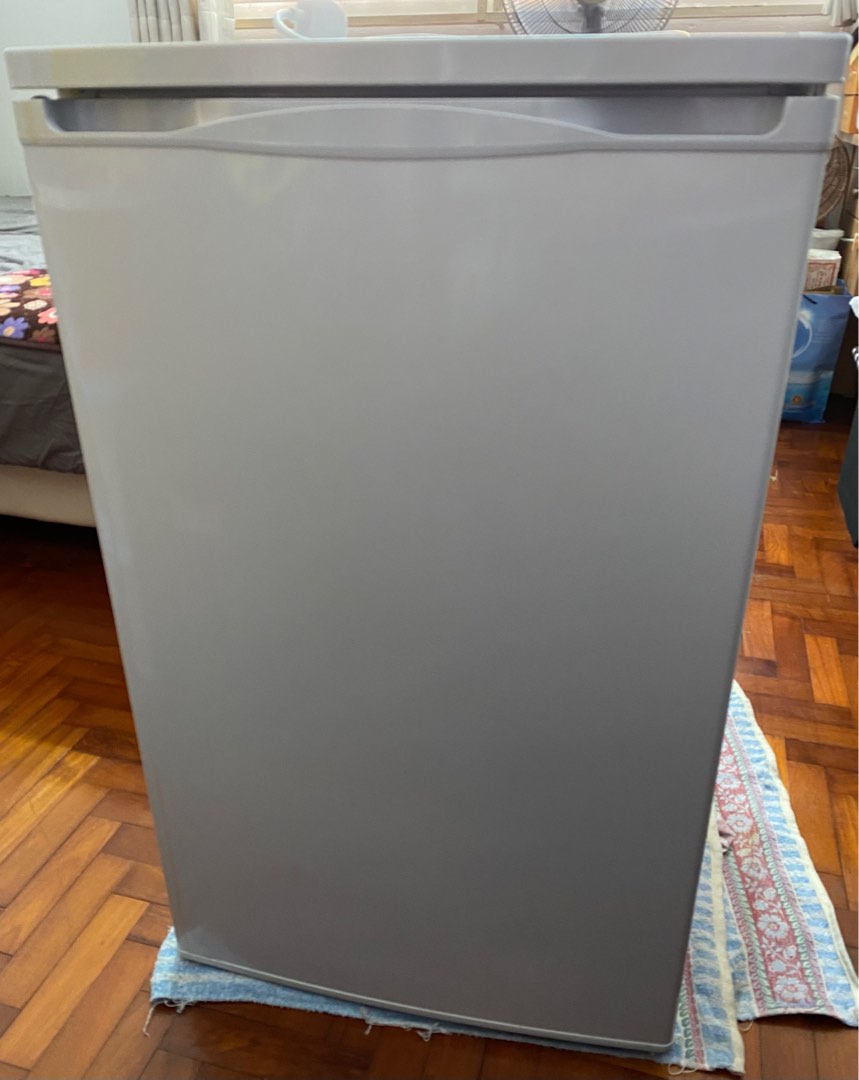 Upright Freezer for breast milk storage, Babies & Kids, Nursing
