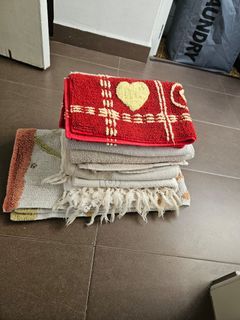 Used towels & floor mats