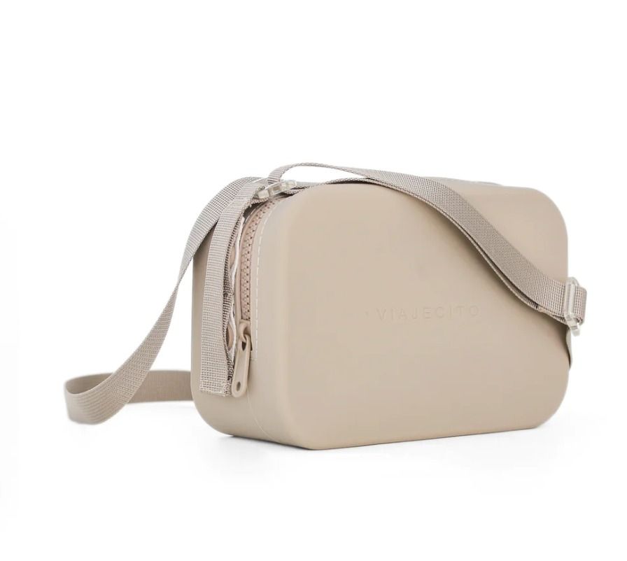 Viajecito Splashkit Fog (Body Only) (Category: Shoulder Bags) located in Quezon City. Submitted by yoodelmd (Listing ID 1218230211, Image 2). Description: .