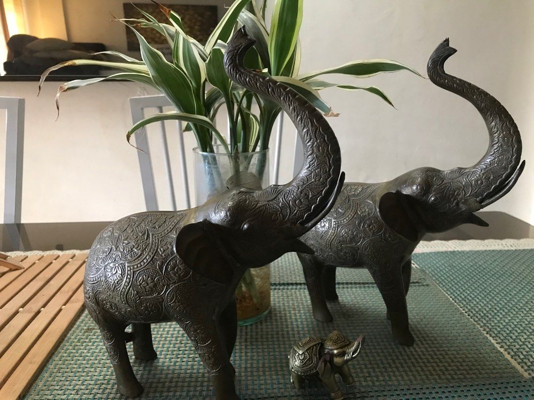 Vintage brass elephants, Hobbies & Toys, Memorabilia & Collectibles