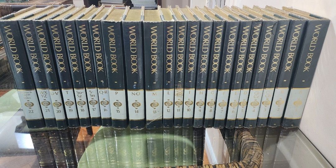 World Book Encyclopedia Hobbies Toys Books Magazines Textbooks