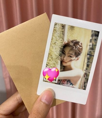 wts 570] blackpink jennie hawaii instax voice film lisa jisoo rose