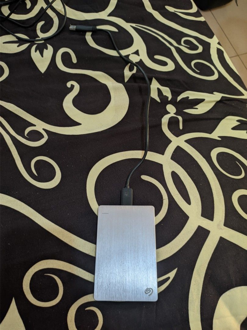 Xbox 360 Jtag w/ 1TB external hard drive and kinect on Carousell