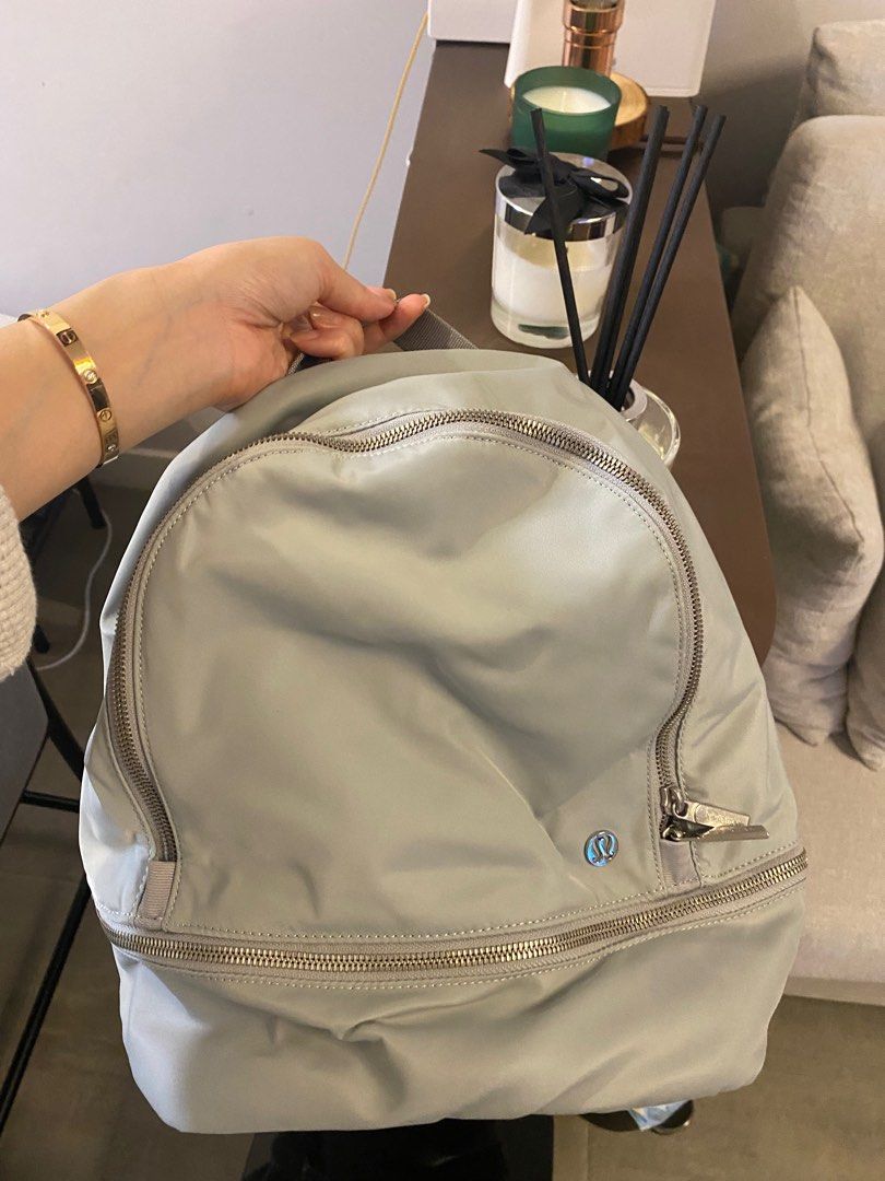 99%NEW> Lululemon Mini City Adventurer BackPack, 女裝, 手袋及銀包