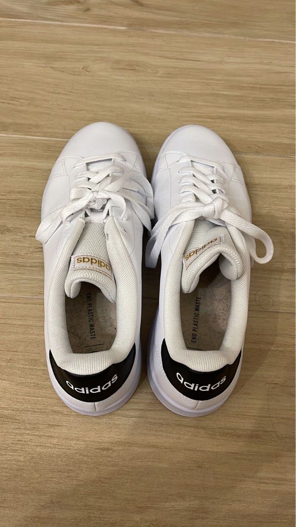 全新Adidas 2/3碼, 男裝, 鞋, 便服鞋- Carousell