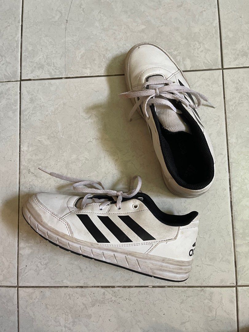 Adidas hotsell altasport shoes